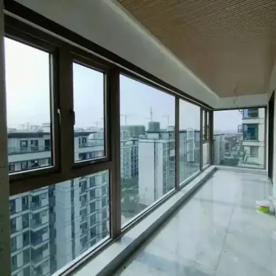 Vitres appartement après nettoyage par Jérôme